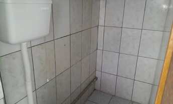 Imagem 3: Kitnet Casa com 1 banheiro