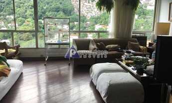 Imagem 2: Apartamento 4 Quartos (1 Suíte) com 3 Vagas em Condomínio Fechado na Gávea