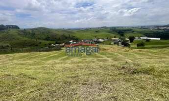 Imagem 2: VALE DOS LAGOS - declive com vista para as montanhas