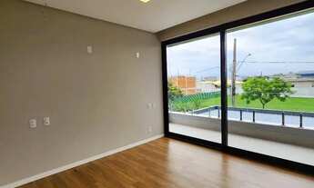 Imagem 7: Casa com 4 Quartos (3 Suítes) à Venda