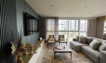 Imagem 2: Apartamento mobiliado com 3 suites e vista para a praça