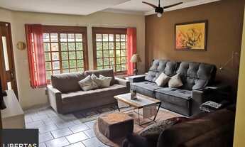 Imagem 2: Casa de Condomínio com 3 dormitórios e 2 vagas em Ipanema