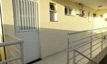 Imagem 7: Kitnet em Ponta Negra, quarto, cozinha e Banheiro