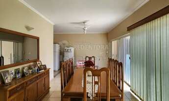 Imagem 2: Vila Anchieta - Casa com 3 suites, térrea, lado sombra da quadra, boa para renda, já aluga