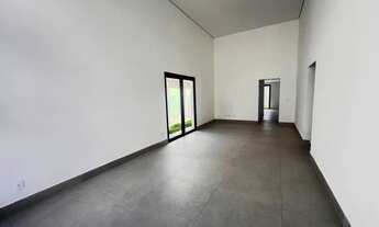 Imagem 2: OPORTUNIDADE - Vendo casa de alto padrão em condomínio de luxo