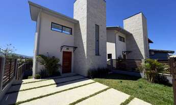 Imagem 5: Vendo Sobrado Recém construído na Praia do Rosa