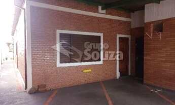 Imagem 2: Casa para alugar com Jd Pacaembu, 3 quartos, área gourmet e salão anexo