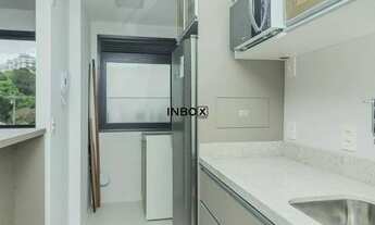 Imagem 7: Apartamento mobiliado de 1 dormitório, suíte, com 49 m² de área privativa, 1 vaga