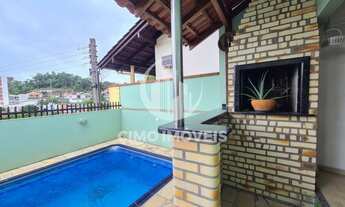 Imagem 7: Excelente casa com PISCINA na Escola Agrícola!!! Casa Ampla e com um lindo jardim e uma v