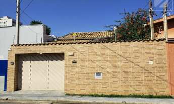 Imagem: Casa à venda 3 Quartos, 1 Suite, 2 Vagas