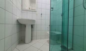 Imagem 7: Excelente apartamento de dois dormitórios com uma vaga de garagem, prédio charmoso, em Hig