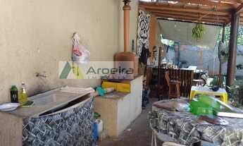 Imagem 4: Sobrado Padrão para Venda em Residencial Licardino Ney Goiânia-GO - R 380