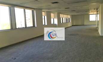 Imagem 2: Sala Comercial de 482,00m² com 18 vagas de garagem, piso elevado com carpete, forro modula