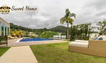 Imagem: Casa com vista para montanha em todos ambientes