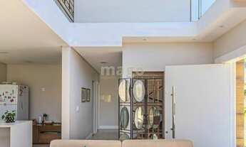 Imagem 3: Casa para Venda no bairro Areias em Camboriú, 4 quartos sendo 4 suítes, 2 vagas, Mobiliado