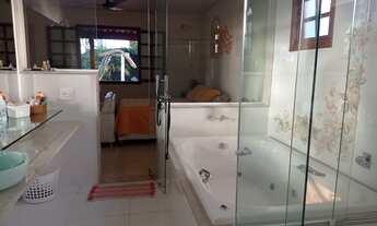 Imagem 6: Casa de condomínio para aluguel tem 300 metros quadrados com 4 quartos