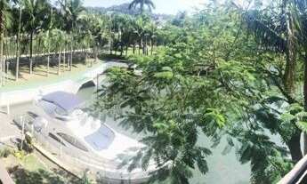 Imagem 4: Ótima casa com marina privativa em Balneário Camboriú