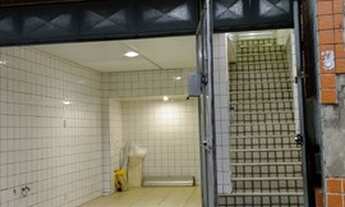 Imagem 2: Casa a venda três pavimento, 2/4, uma suíte ,garagem fechada. Avalio receber veículo parte