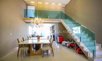 Imagem 3: Casa de condomínio térrea para venda possui 220 metros quadrados com 3 quartos