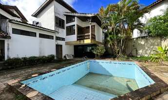 Imagem 2: OPORTUNIDADE - CASA NO ITAIGARA COM 4 QUARTOS E 4 SUÍTES, 6 BANHEIROS 310M²