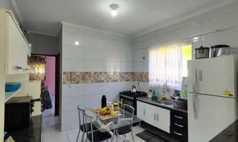 Imagem 5: Casa a venda a 500 metros da praia em Mongaguá