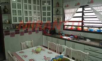 Imagem 5: Sobrado de 400m² com 4 quartos em Santa Terezinha