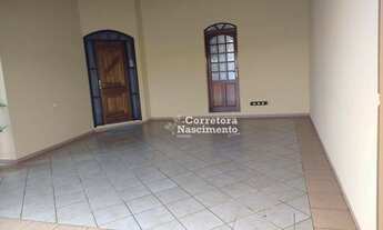Imagem 2: Casa com 3 dormitórios à venda, 201 m² por R$ 750.000,00 - Cidade Jardim - Jacareí/SP