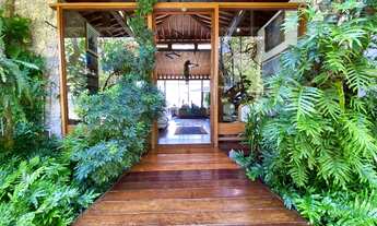 Imagem: Casa espaçosa, rodeado de verde e vista