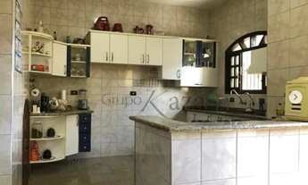 Imagem 5: LINDÍSSIMA Casa Sobrado - Jardim Bela Vista - Jacareí - 4 Dormitórios - 445m²