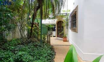 Imagem 2: Higienópolis, sobrado residencial, 4 dormitórios e 4 vagas