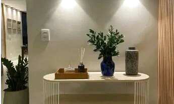 Imagem 6: Ed Adelson Bourguignon-2 Qts-1 Suíte-100 m²-Todo montado-Prédio frente Mar-P. de Itapoã