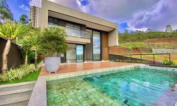 Imagem: Casa à venda, 4 quartos, 3 suítes, 6 vagas