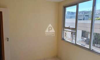 Imagem 3: No Jardim Botânico: apartamento de 2 quartos (sendo 1 suíte) com vista livre e vaga na esc