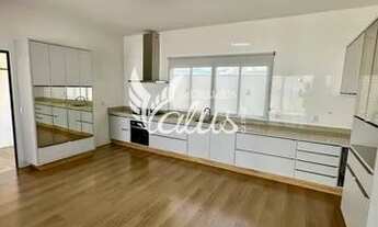 Imagem 7: Casa Térrea, no Condomínio Portal do Sol Green, com 235 m², com 3 suítes, Goiânia - Go