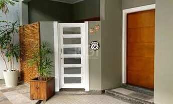 Imagem 2: Belíssima casa no Ecoville, com 3 dormitórios sendo uma ampla suíte com closet e banheira