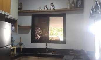 Imagem 6: Lar dos Sonhos: Sobrado em Condomínio com Área Gourmet e Suíte com Banheira