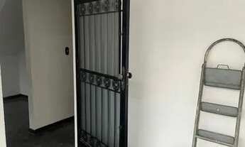 Imagem 5: Alugo casa tipo Térrea muito espaçosa com uma vaga de garagem