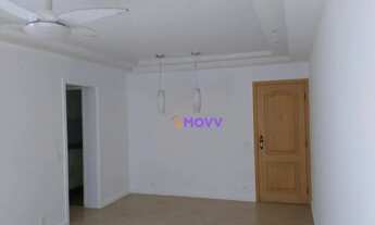 Imagem 2: Apartamento na Quadra da Praia de Icaraí com 3 dormitórios à venda, 110 m² por R$ 820.000