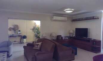 Imagem 7: Vivendas do Sol - Maravilhosa Casa para venda possui 302 com 4 quartos sendo 2 suites