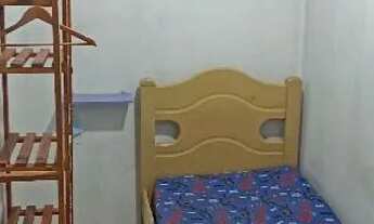 Imagem 7: Quarto para homens solteiros com luz água gás e internet incluso