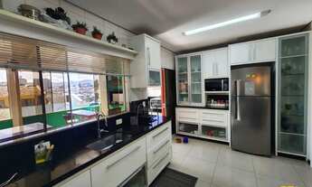 Imagem: Casa 4 dorms, com piscina na Agronômica