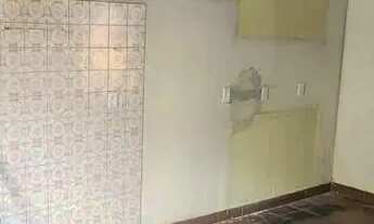 Imagem 2: CASA DE ESQUINA LOCALIZADA NO BAIRRO DOM PEDRO, COM 3 QUARTOS SENDO 1 SUÍTE