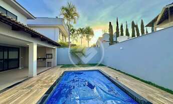 Imagem 3: Sobrado 5 Suítes no Condomínio Portal do Sol II codigo: 141079