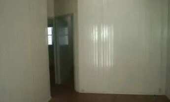 Imagem 2: Casa com 3 Dormitórios e 1 Banheiro, de 160m², 4 vagas de garagem