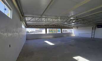 Imagem 2: Prédio/Edifício inteiro para aluguel possui 250 metros quadrados com 1 quarto