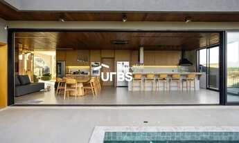 Imagem 5: Sobrado para venda tem 520 metros quadrados com 4 quartos em Parque Cidade - Goiânia - GO