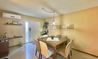 Imagem 3: Casa estilo sobrado com 4 quartos/dormitórios no Bairro Boa Saúde em Novo Hamburgo