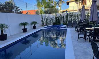 Imagem 4: Casa para venda com 500 metros quadrados com 6 quartos.