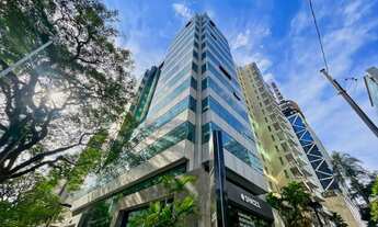 Imagem 2: Espaço de escritório lindamente projetado para 15 pessoas em Spaces SAO PAULO, Alameda San