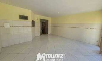 Imagem 4: Casa Com Ótima Localização Disponível Para Aluguel na Avenida Carlos Burlamarqui